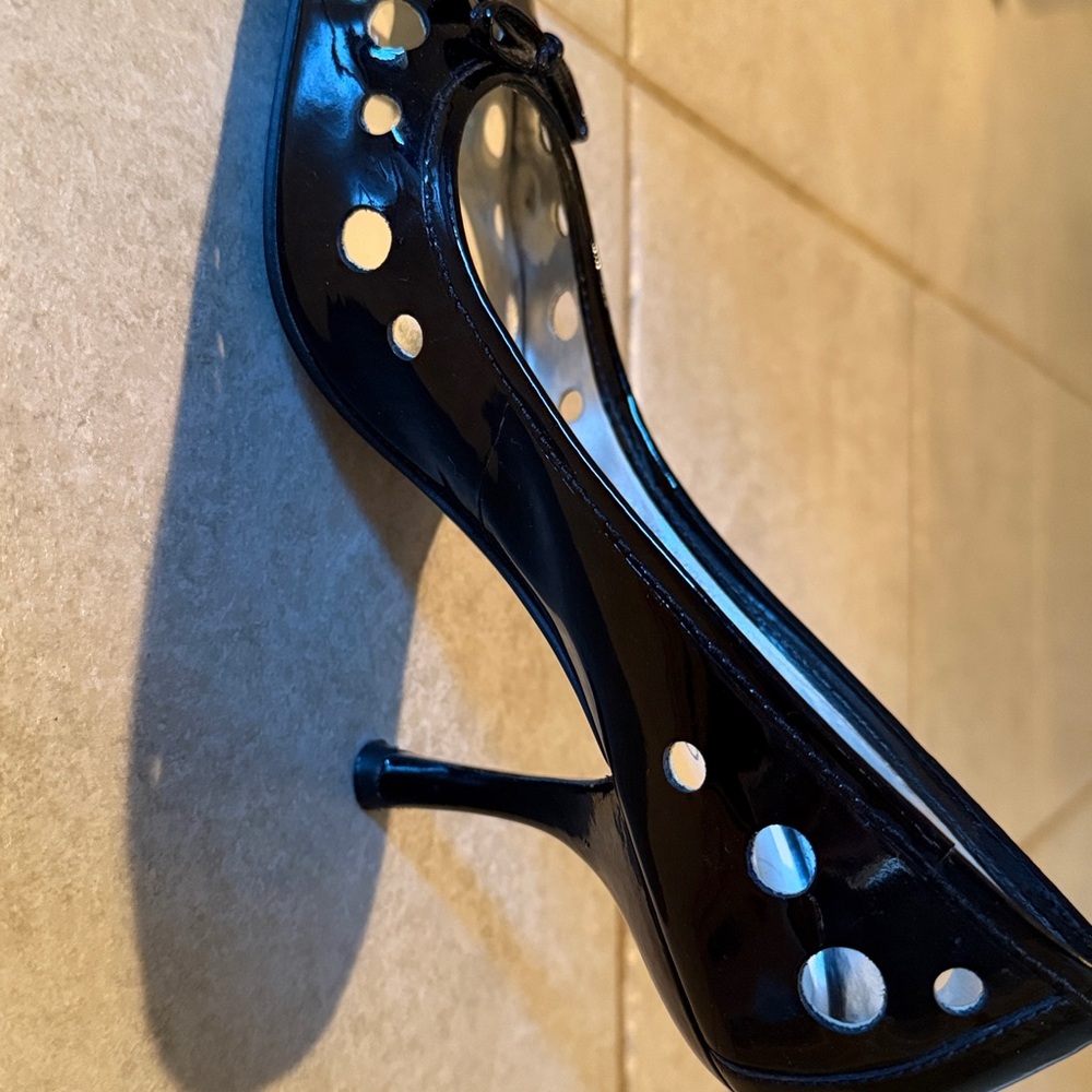 SALE! Jessica Simpson Patent Cutout Pumps - Picture 9 of 9